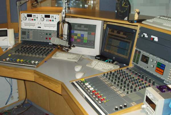 Essex FM CR2